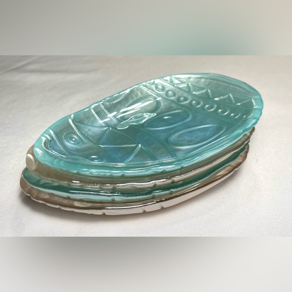 Set of 4 Plates Easter Egg Plates Akcam Hand Made in Turkey Green and Pink - Picture 12 of 12